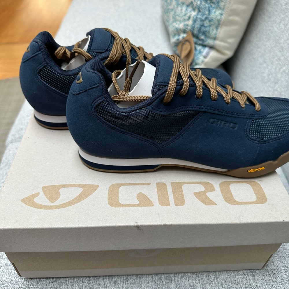 Giro Blue and Brown Cycling Rumble VR Shoes